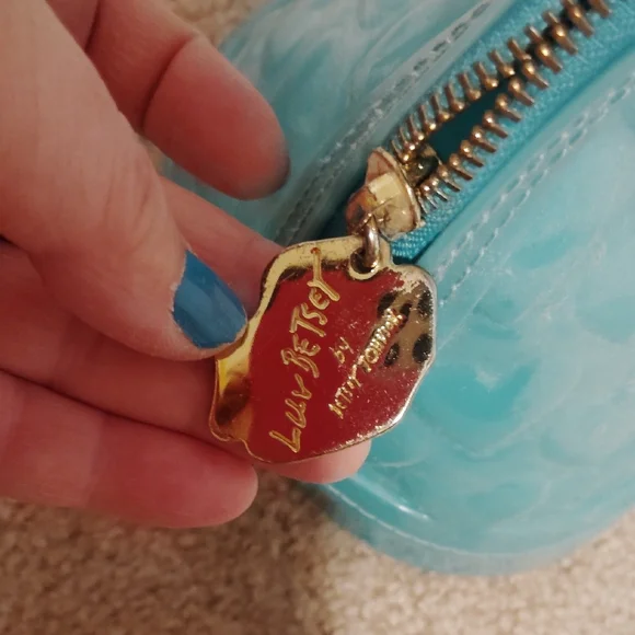 Betsey Johnson Aqua Heart Satchel - Picture 9 of 10